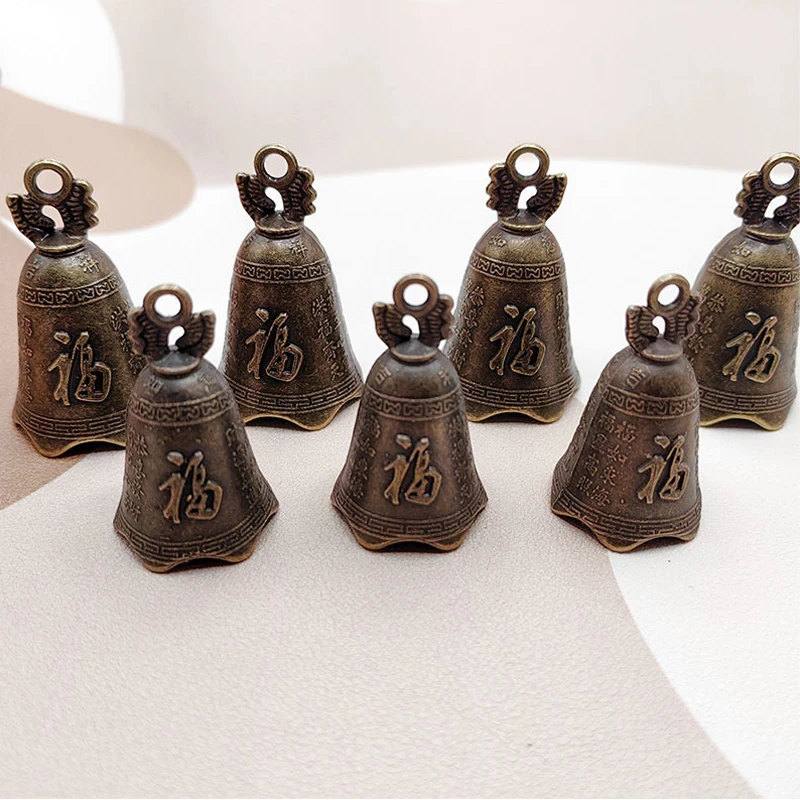 Antigo Mini latão cobre escultura Bell, Guanyin Bells, Shui Feng Bell, Convite Buda Budismo