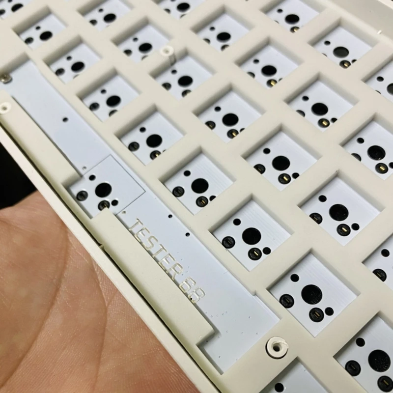 65% RGB Modular DIY Mechanical Keyboard, 68 Keys Hot Swappable 3pin/5pin Switch, Programmable 2 Mode Bluetooth 5.0/2.4G