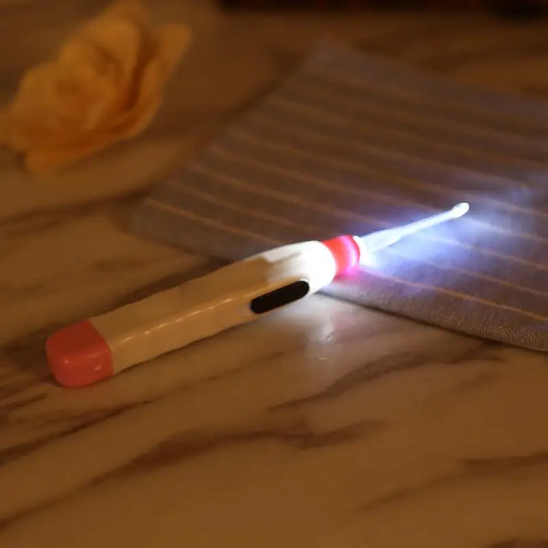 Lanterna LED Ear Cleaner Tool, Fácil remoção da remoção da cera da orelha, Earpick para evitar a limpeza das orelhas