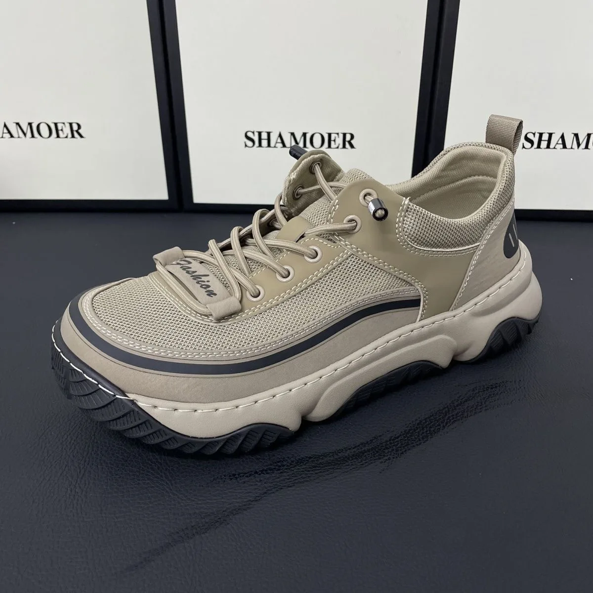 Men's shoes 2025 autumn mesh breathable one foot fashion casual shoes soft sole lightweight lazy loafers