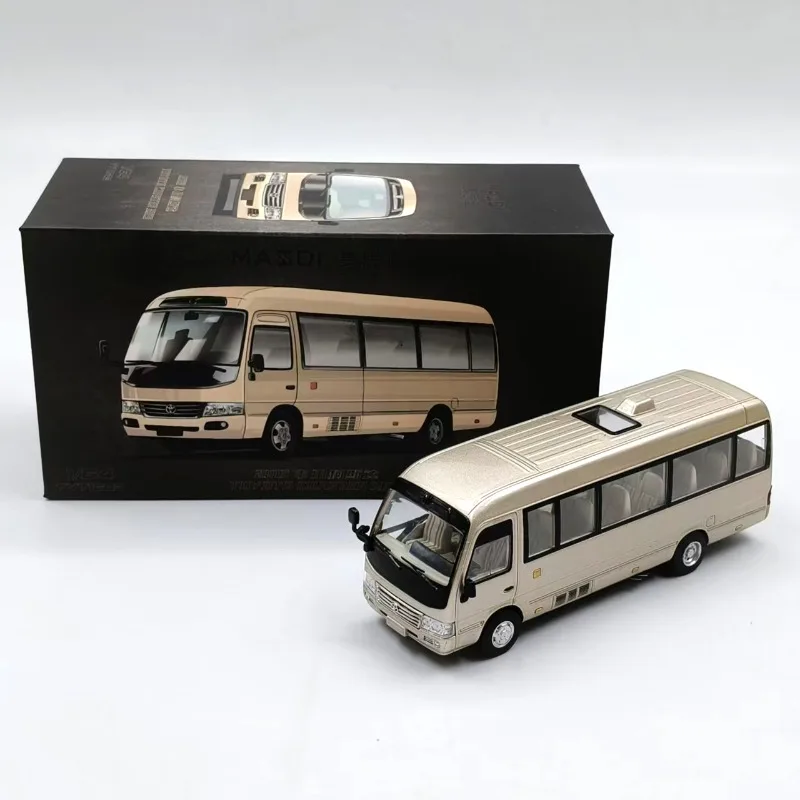 

MASDI 1:64 Toyota Coaster 2013 model die-cast simulation alloy car model, boy gift toy, adult collectible decoration.