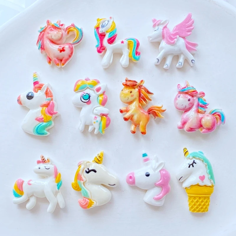 Mini unicornio de dibujos animados mezclados, cabujones de resina de espalda plana, collar, colgante, llavero, dijes, decoración DIY, nuevo, 10