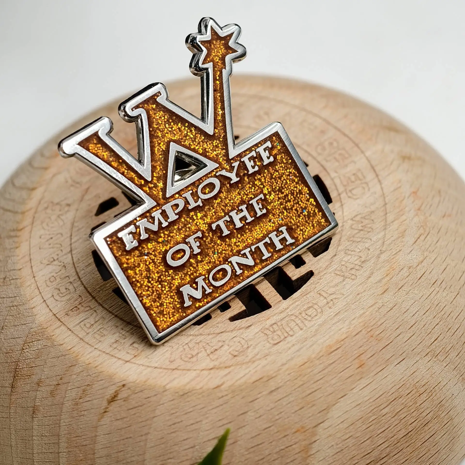 1PC Employee of The Month Glitter Enamel Pin Award Crown Star Lapel Badge for Staff Recognition Decoration Craft Gift