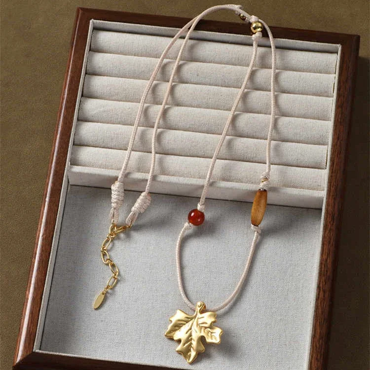 

New Fashion Leaf Woven Rope Necklace Women Unique Design Jewelry Accessories Trend