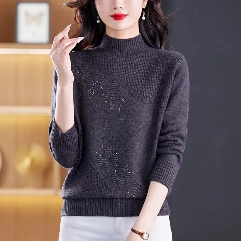 Spring Autumn Embroidered Crew Neck Pullover Knitting Sweater New Middle-Aged And Elderly Winter Female Loose Bottoming Top