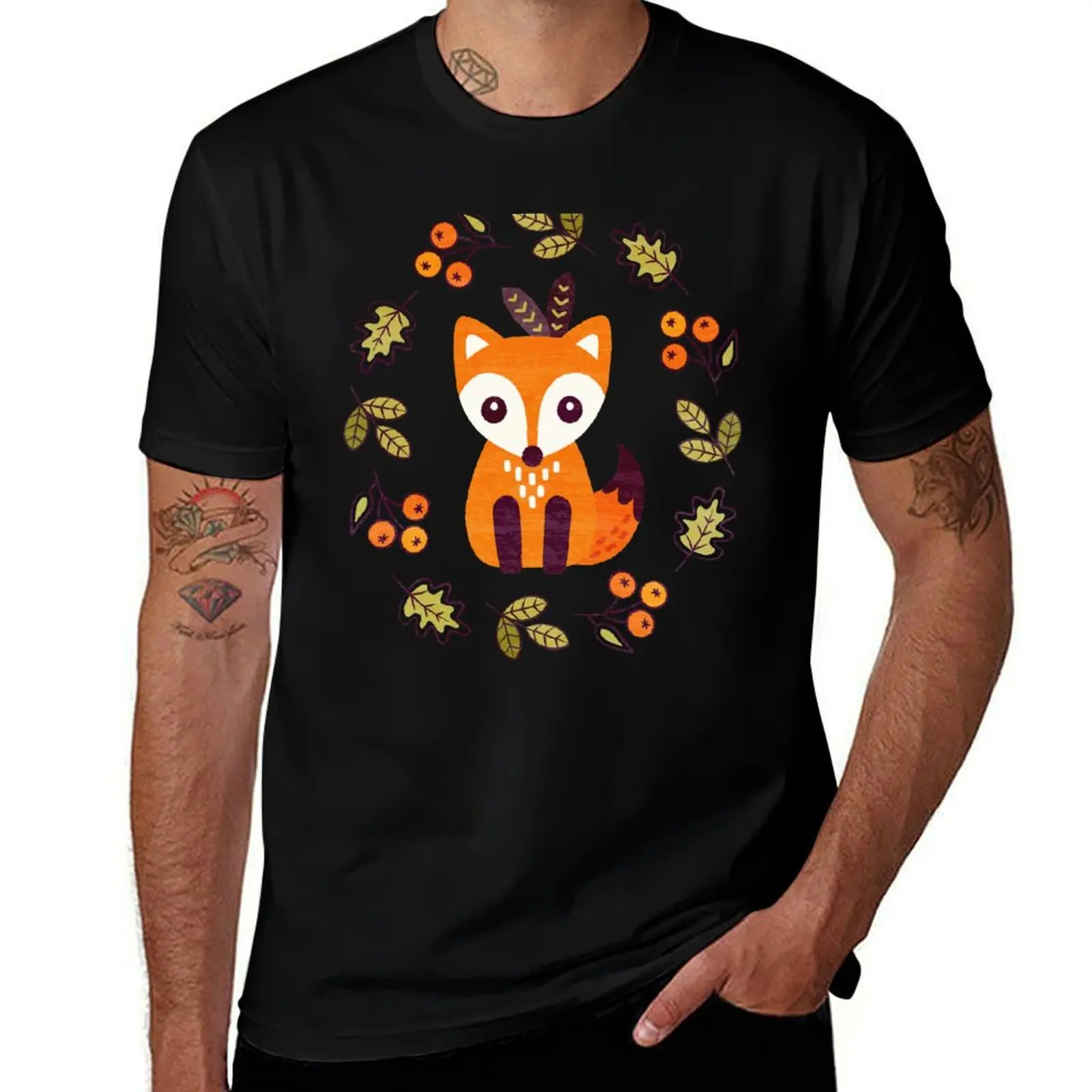 Little Fox with Autumn Berries T-Shirt Running Gym Short Sleeve Sports Tee T-Shirt