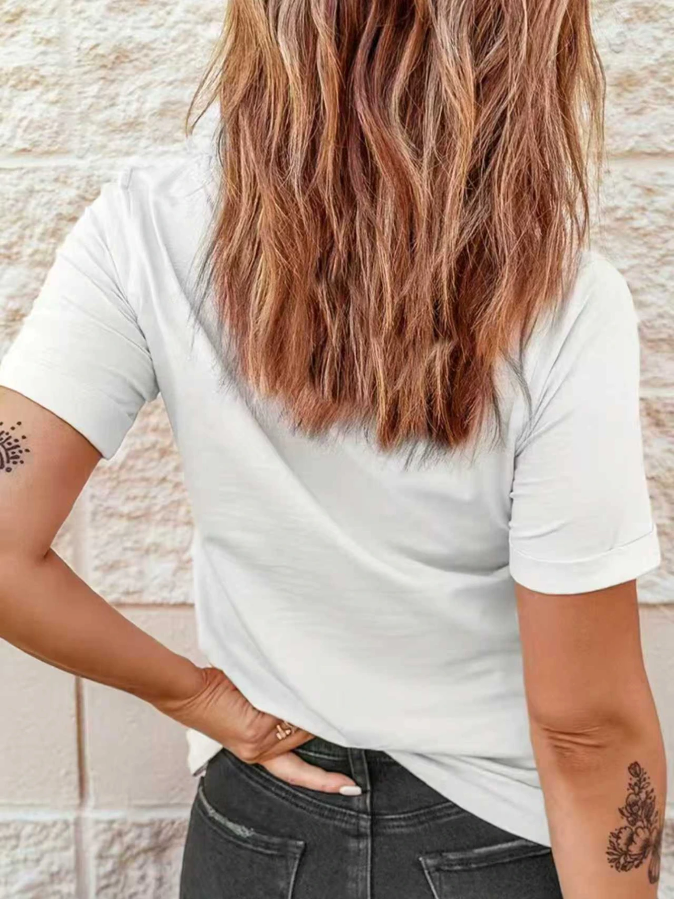 Cute Ladybug Patterned Printed White Round Neck Short Sleeve Suitable for All Seasons Perfect for Street Style Casual Gatherings