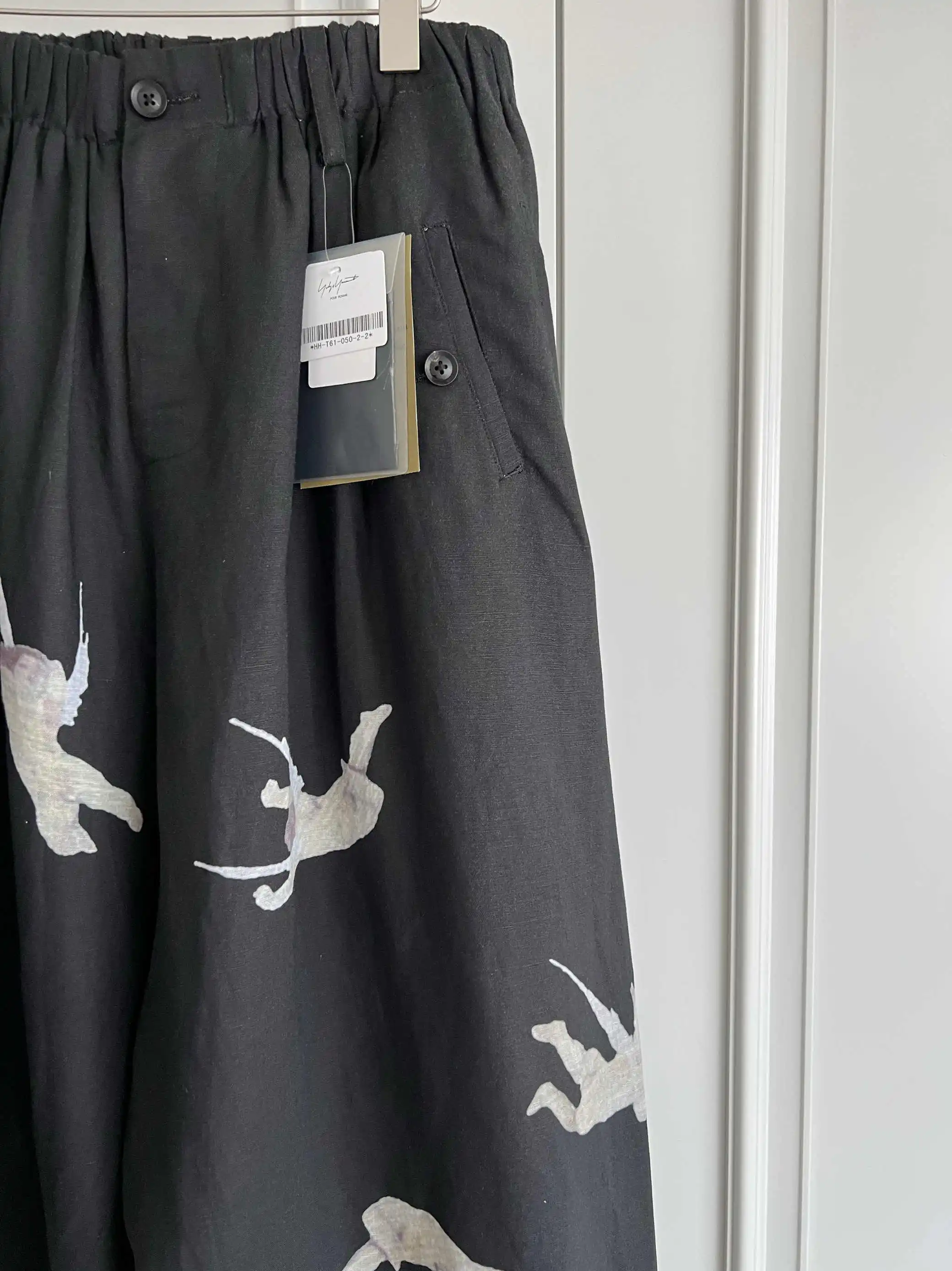 TOP-YAMAMOTO กางเกงขายาวพิมพ์ลายนางฟ้าดีไซน์ดั้งเดิมสําหรับผู้ชาย กางเกงลําลองผ้าลินินสวมใส่สบายและหลวมสําหรับผู้ชาย