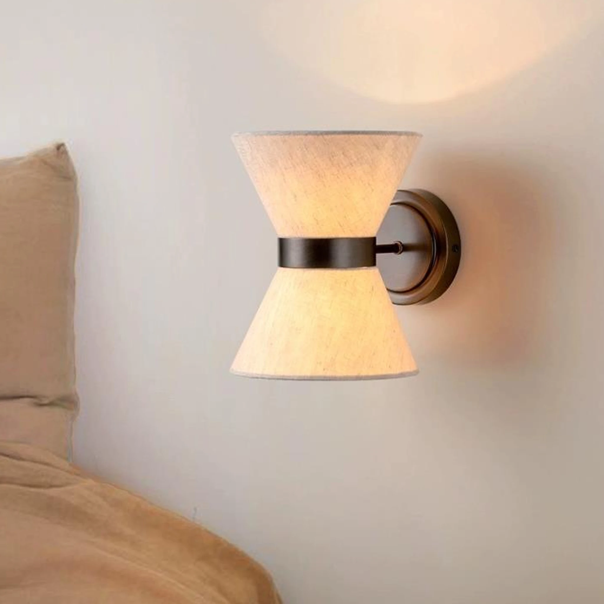 Retro Wall Light LED Wall Sconces Walnut Texture Bedroom Headboard Living Room Decoration Background Hallway Room Decor
