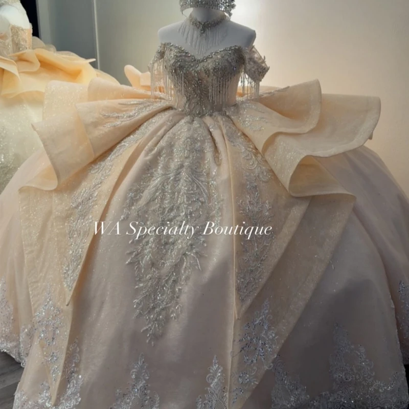 

Champagne Shiny Princess Sweet 16 Dress Quinceanera Dresses Off The Shoulder Applique Lace Beading Crystal Bow Tull Party Birthd