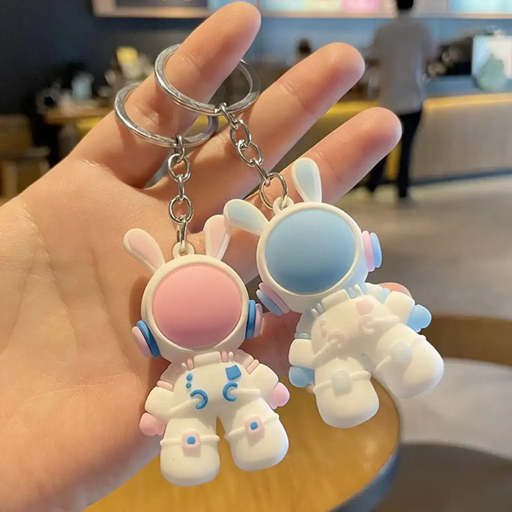 Space Rabbit Astronaut Key Chain Cartoon Resin Pendant PVC Pink Blue Key Ring Bunny Backpack Accessories Jewelry Gift Wholesale