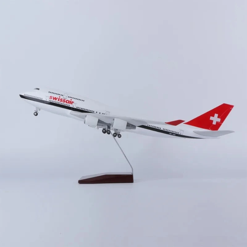 Model pesawat skala 47cm 747 Model pesawat Swiss Airways B747 Model pesawat Resin Die-cast pesawat mainan anak-anak untuk Bo