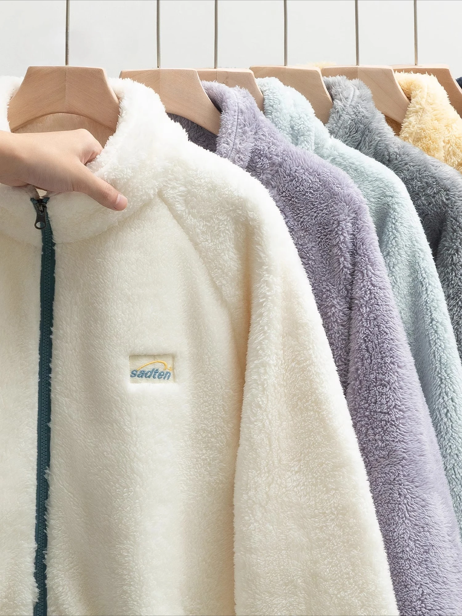 

Winter Man Fleece Jacket Women Casual Fluffy Coral Velvet Jacket Solid Color Warm Thick Coat Harajuku Couple Beige Purple Yellow