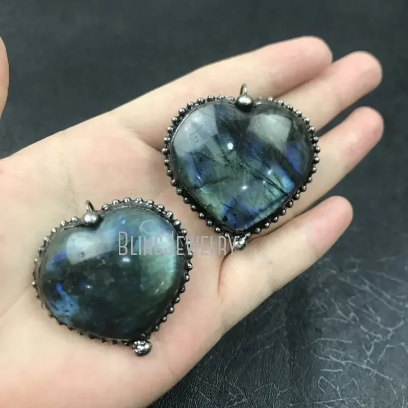 Imagem -04 - Coração-como Labradorite Pedra Pingente Cura Chakra Cristal Reiki Charme Gótico Talismã Bruxa Jóias Halloween 10 Pcs