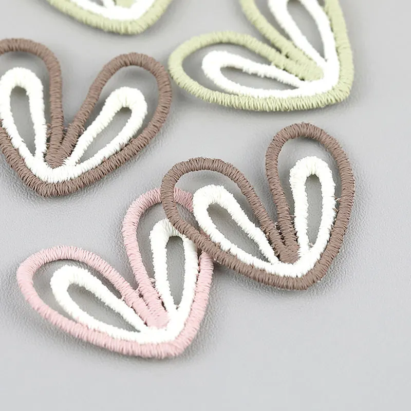 30 Stück 2,8*2,6cm Hohle Kaninchenohren-Stickerei-Patches für Haarspangen, Schuhblumen, Mützen-Dekoration und Accessoires – Detail 1