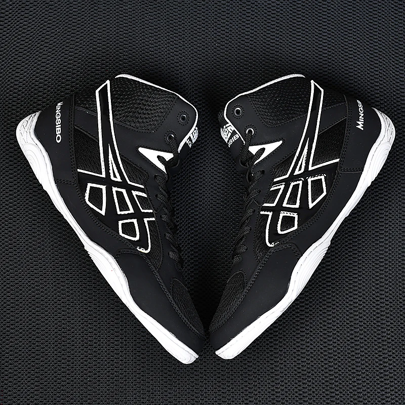 Men New Wrestling Shoes High Top Comfortable Struggle Breathable Top Quality Male Non-Slip Lightweight Professional Boxing Shoes