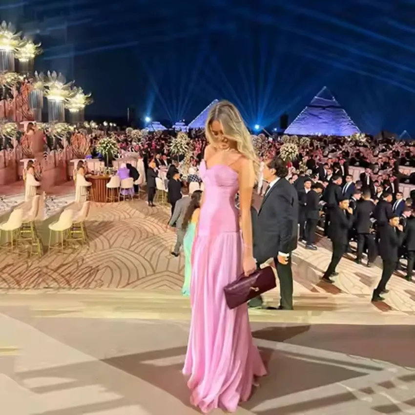 

Elegant Pink Sleeveless Prom dress Spaghetti Strap Backless Celebrity party dress Customized Floor-Length Formal Evening Gowns