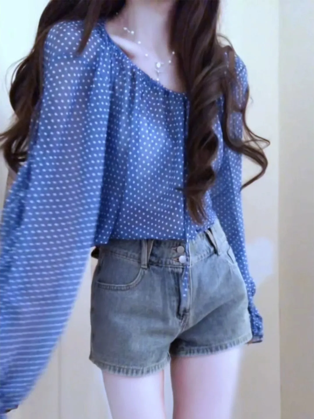 Elegant Polka Dot One Shoulder Long Sleeve Women's Chiffon Top Early Autumn 2026 New Unique Slimming Korean Style Fashion