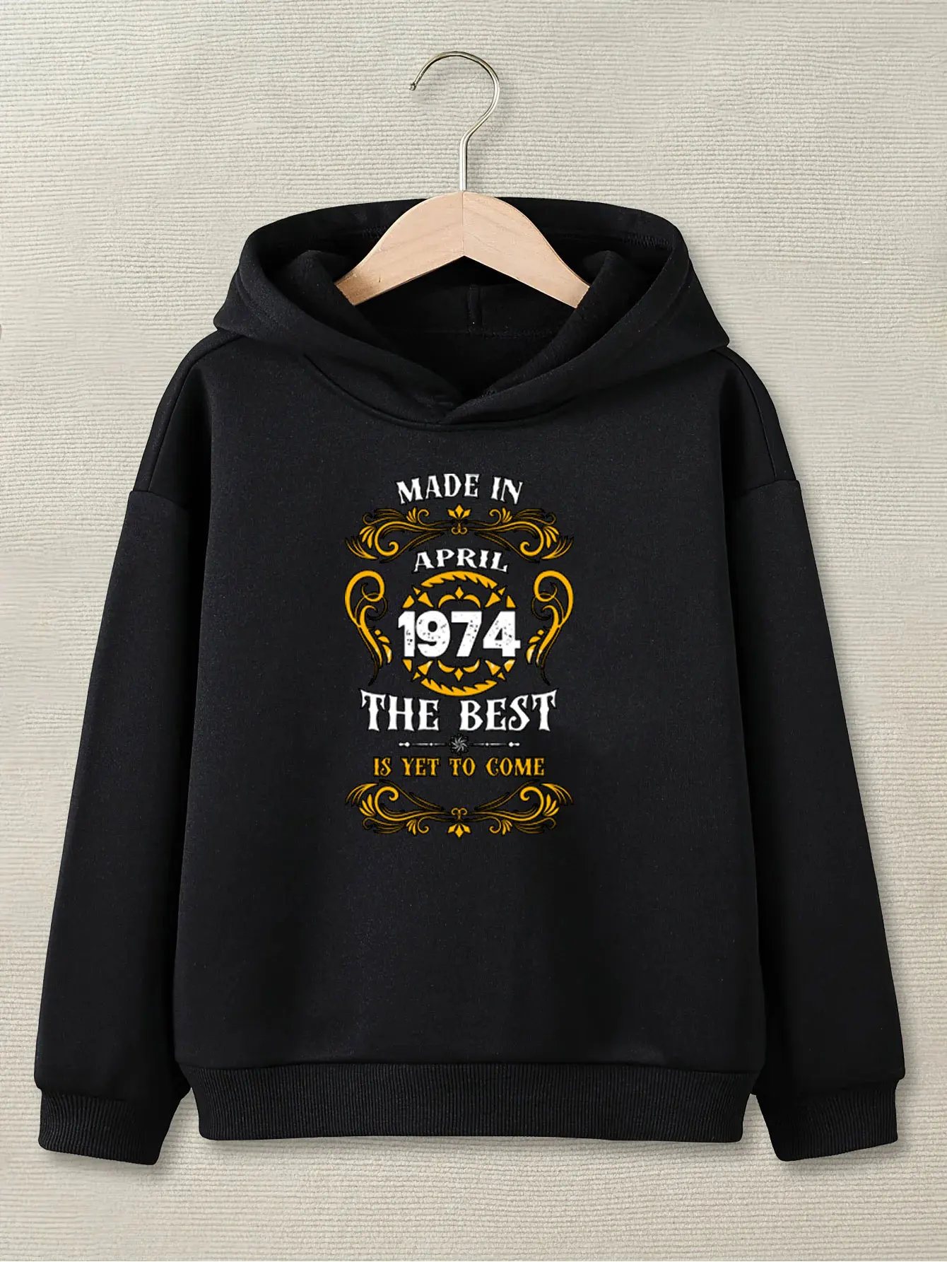 Vintage April 1974 Limited Edtion Unisex Hoodies Graphic Streetwear Cotton Short Sleeve Birthday Gifts Long Sleeve Men Pullover