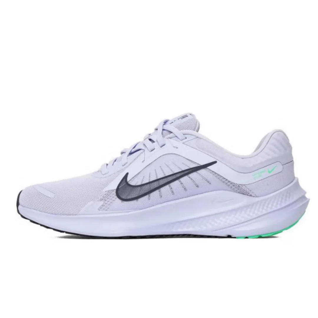 

Nike Легкая амортизация Удобные мужские профессиональные дорожные кроссовки для ног Новая удобная мягкая подошва Кислородный фиолетовый Персонализированный цвет Повседневная дорожная легкая кроссовка Quest 5 Модная универсальная модная повседневная спорти