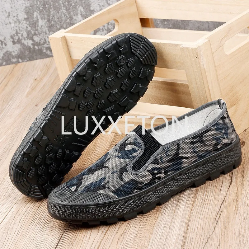 Men Canvas Shoes 2024 spring Fashion  Anti Slip and Wear Resistant Camouflage Casual Sports Shoes Men Outdoor Sports