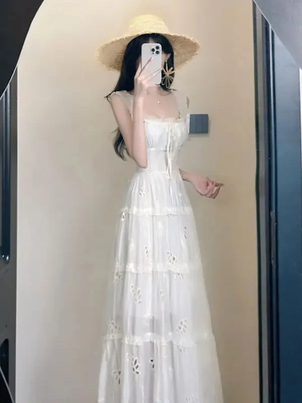 

Элегантное длинное платье во французском стиле с вырезами, без бретелек, для женщин: летняя мода, для города, пляжа, повседневных встреч, для молодых девушек