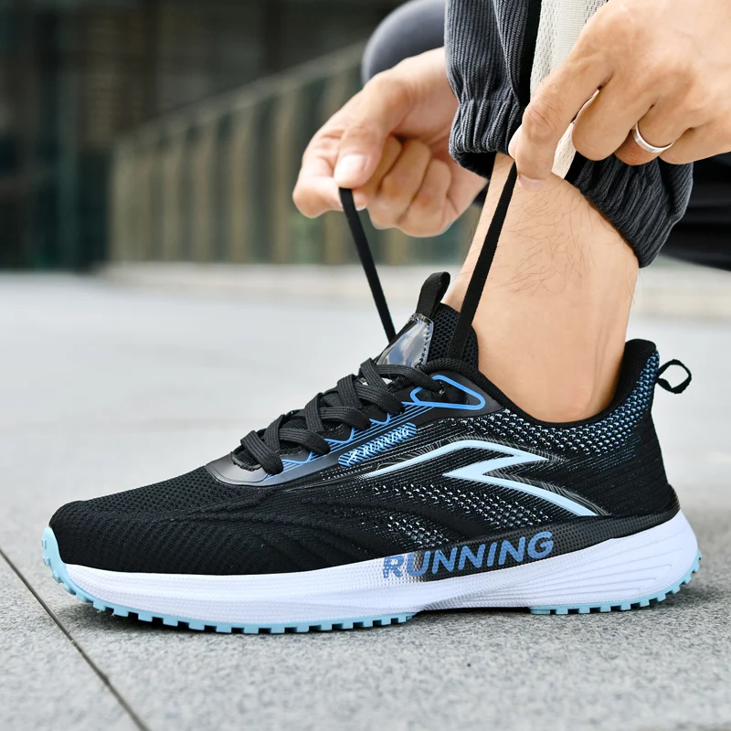 

Four seasons new men's flying woven breathable mesh surface running shoes non-slip cushioning sports casual shoes