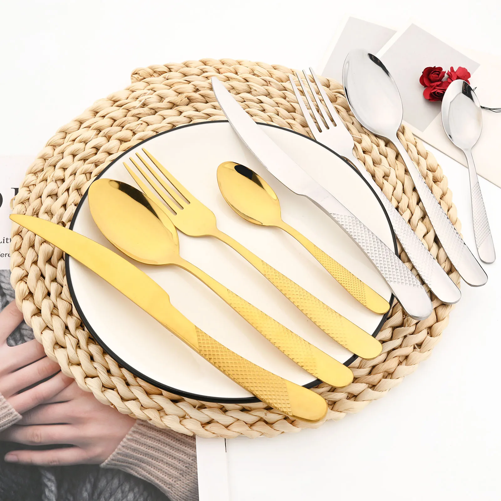 Drmfiy 4Pcs Rainbow Tableware Cutlery Set Stainless Steel Dinnerware Set Western Silverware Dinner Complete Fork Spoon Knife Set