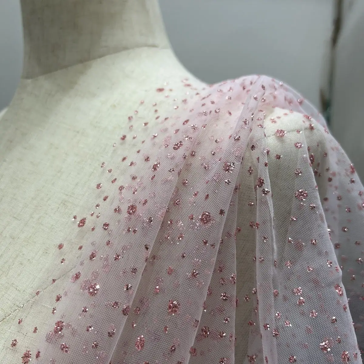 Sparkling bronzing pink dot mesh fabric clothing baby clothes hair accessories veil decorative fabric handmade DIY yarn