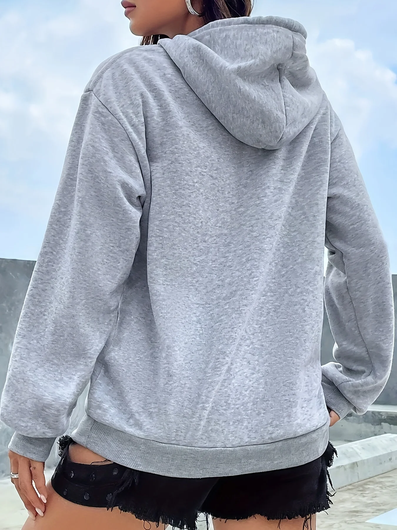 女性の秋と冬の暖かくゆったりとしたカジュアルなヒョウ柄リッププリントパターンプリントベルベット長袖フード付きスウェットシャツ