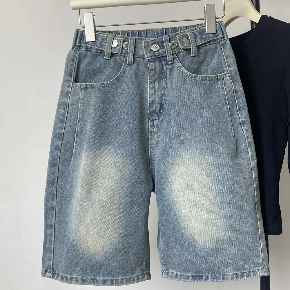 

2025 New Summer Women Denim Shorts Casual Loose Straight-Leg Shorts High Waist Knee-Length Jeans BF Style Female Hot Pants