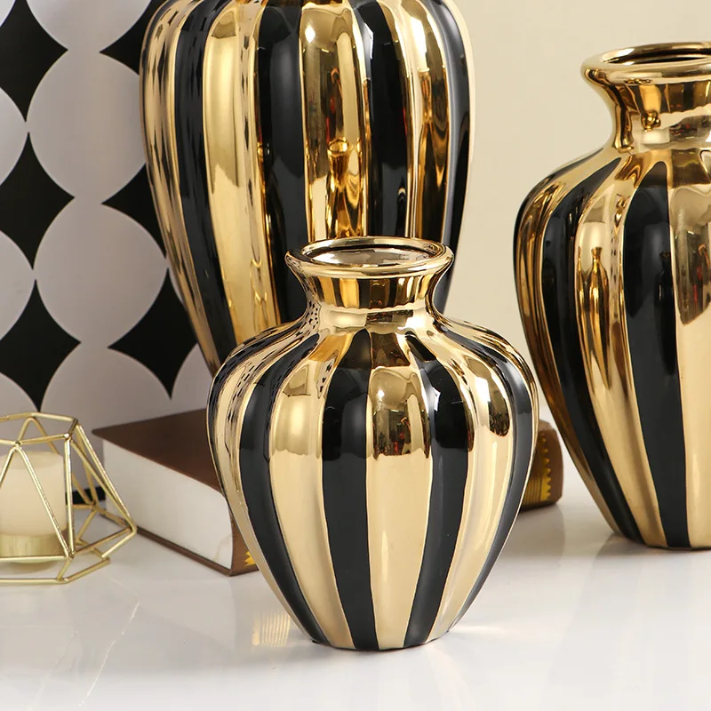 Light Luxury Ceramic Jar Creative Living Room Vase Flower Arrangement Ornaments Ceramic Jars Dining Table Decorations Handicraft