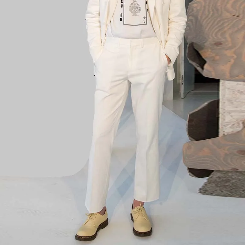 

Men's Bright Red Slim Slim Pants Large Fashion Trend Simple Collocation With Black And White Versatile Casual Pants