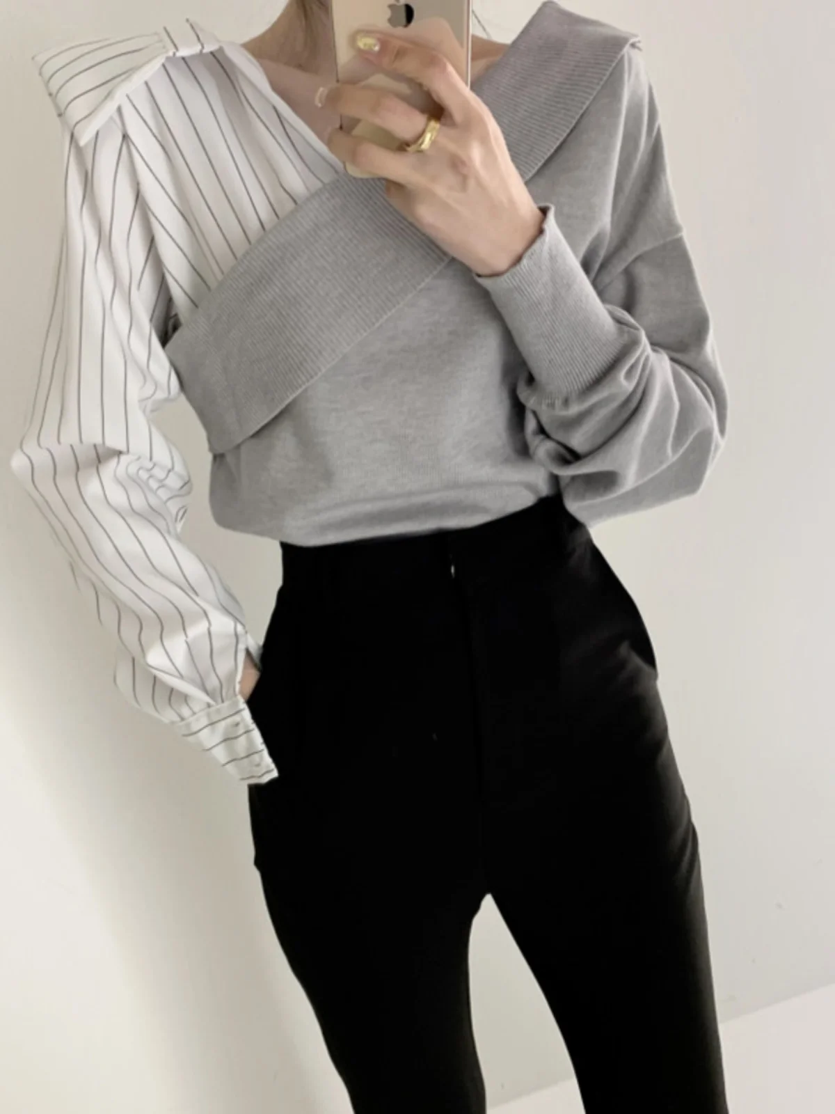

Korean Sle V-Ne Knitted Long Sve irt Women's Faionable Autumn Top Color Blo Design Versatile Casual Commute Sle