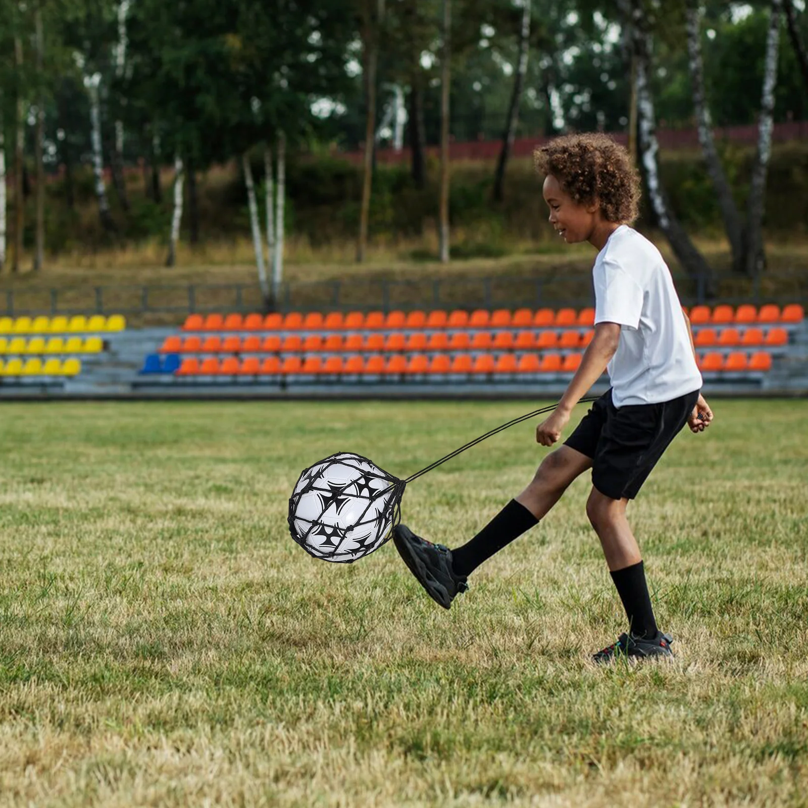 Jaring Latihan Sepak Bola Hitam dengan Panjang yang Dapat Disesuaikan, Jaring Pelatih Tendangan Sepak Bola Portabel untuk Latihan Sepak Bola Pemuda