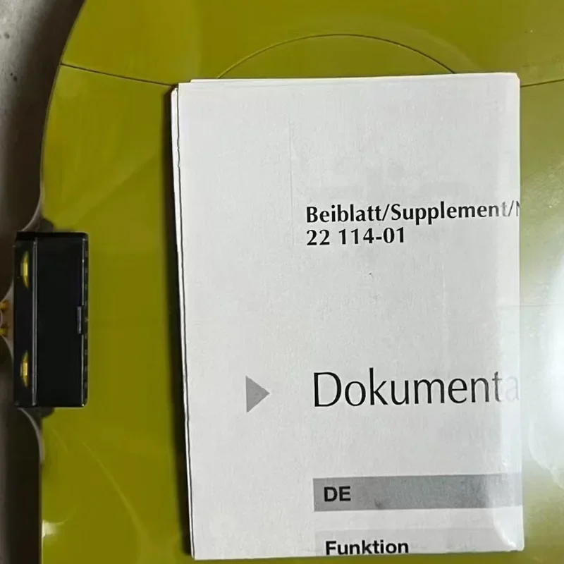 بيلز الأصلي الجديد 774438   وحدة مرحل الأمان P2HZ X1 230VAC 3n/o 1n/c في المخزون Pilz 774438