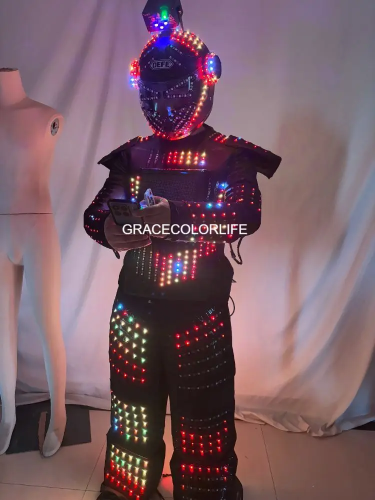 بدلة روبوت LED كاملة الألوان يتم التحكم فيها من التطبيق، زي مضيئة لحفلات الهالوين وحفلات الهذيان وأداء المسرح DJ للرقص والكوسبلاي