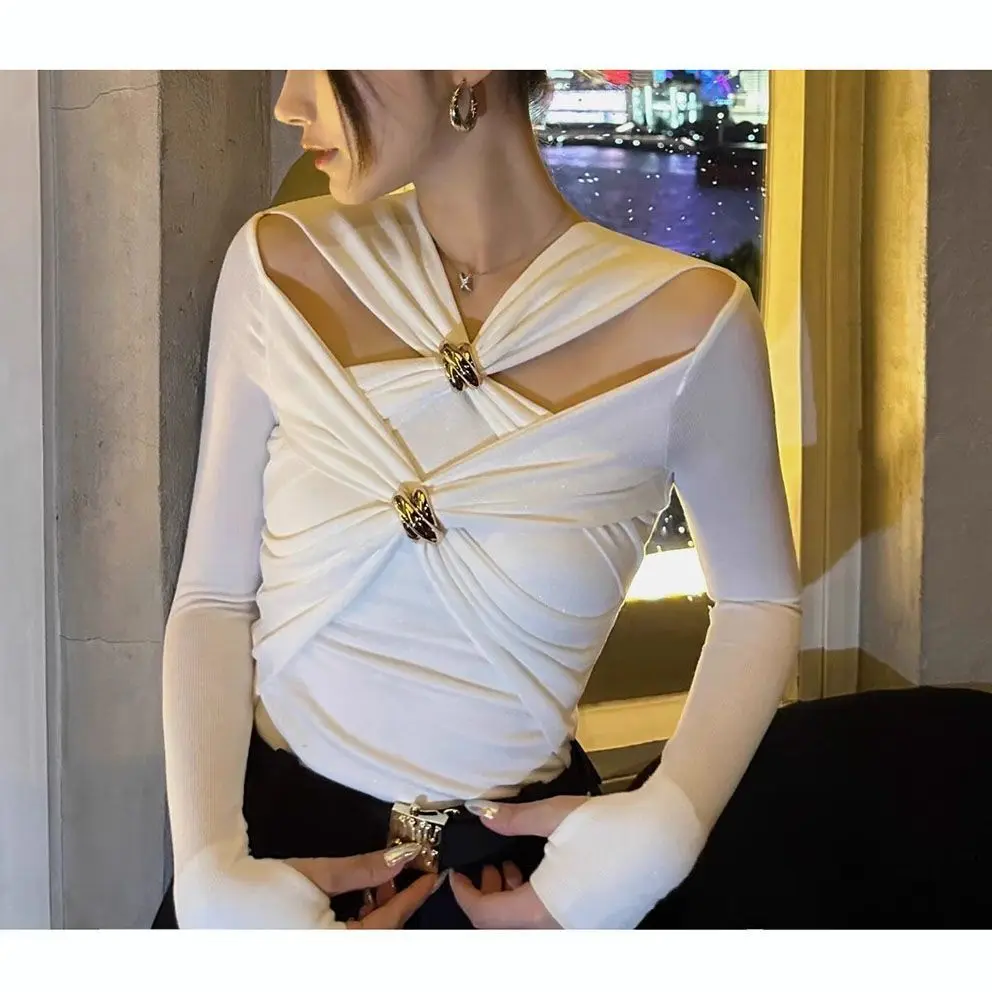 Autumn Winter Long-sleeved Form-fitting Off The Shoulder Top Design Sense Pure And Sexy V-neck T-shirt For Women