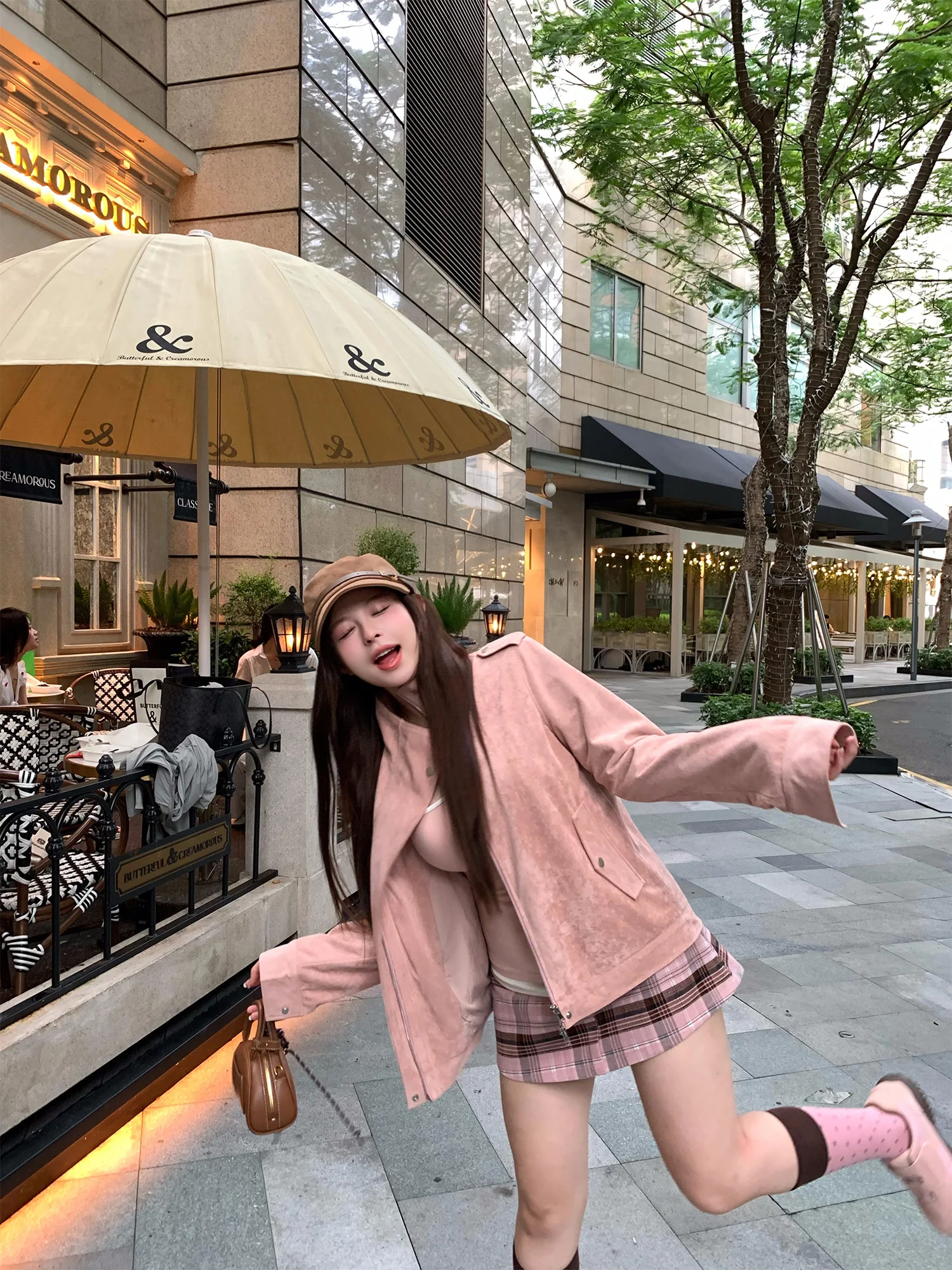 

Женская замшевая куртка Zhou Bai Zi большого размера, премиум-класса, розовая, для ранней весны, стильная, для повседневной носки, с асимметричной молнией