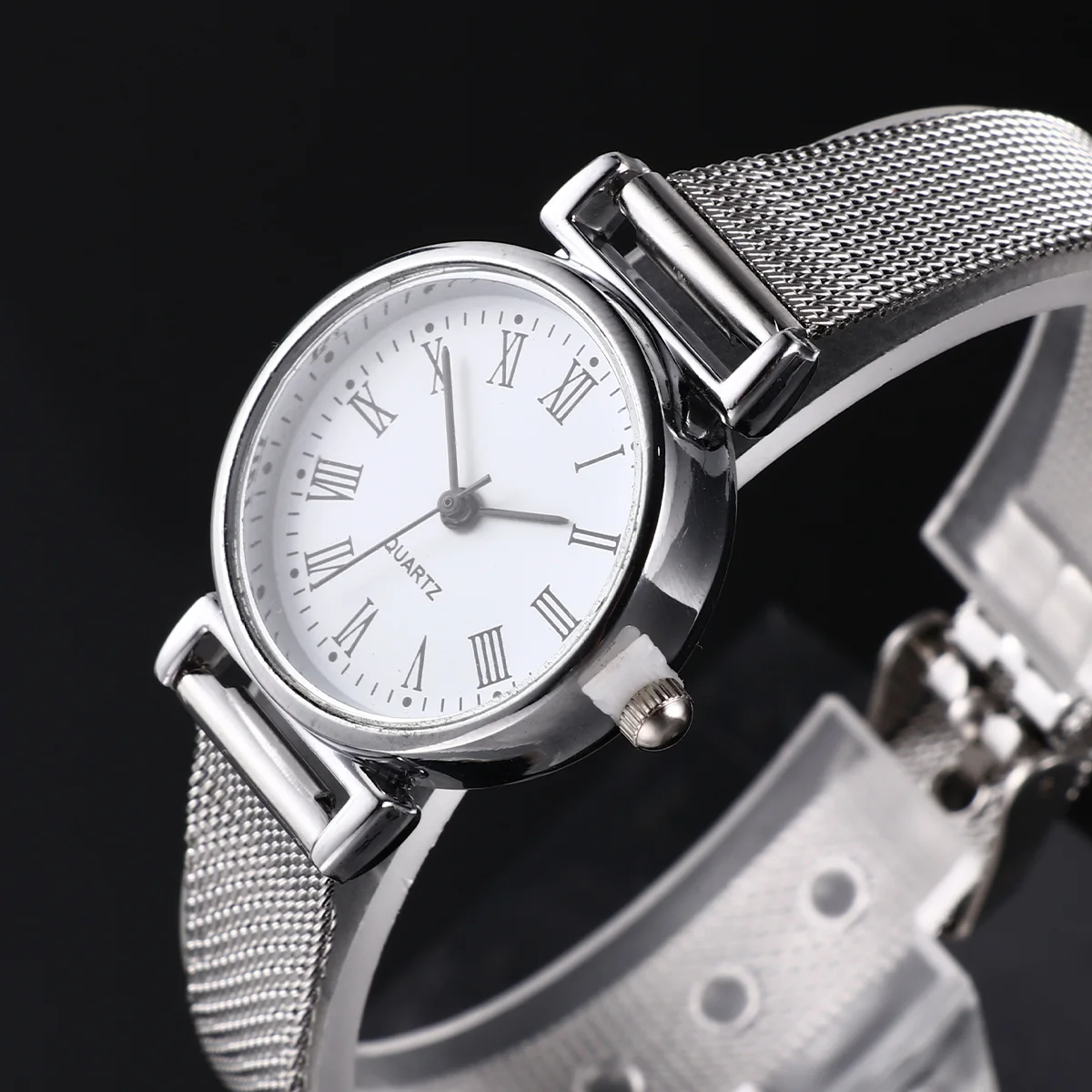 

Women's Vintage Stainless Steel Alloy Band Watch Quartz Movement Fashion Wristwatch Rome Type White Steel Watch