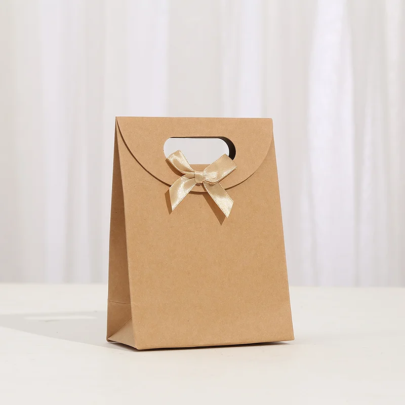 50er-Pack Weihnachtsgeschenktüten aus Kraftpapier mit Klappe und Schleife 3