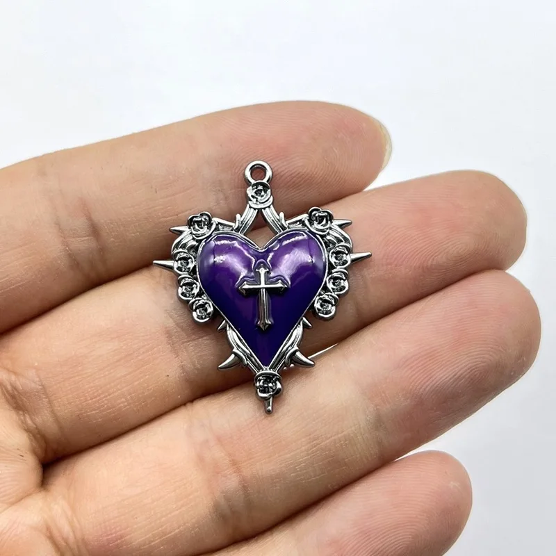 6 Stück dunkler Stil Dorn Rose Kreuz Herz Charms Emaille Halloween Anhänger Designer Charms passen Schmuckherstellung DIY Schmuckzubehör – Detail 2