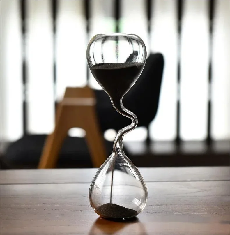 Curve Design Black Hourglass Modern Style Home Decor Accessories Glass Craft Simple Interior Table Ornament Aesthetic Sand Clock