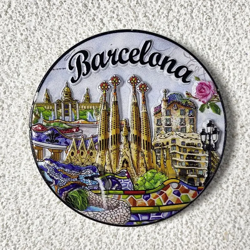 

Barcelona Tourist Commemorative Crafts Creative Round Plate Mosaic Architecture Home Decoration3dPainted Refrigerator Magnet