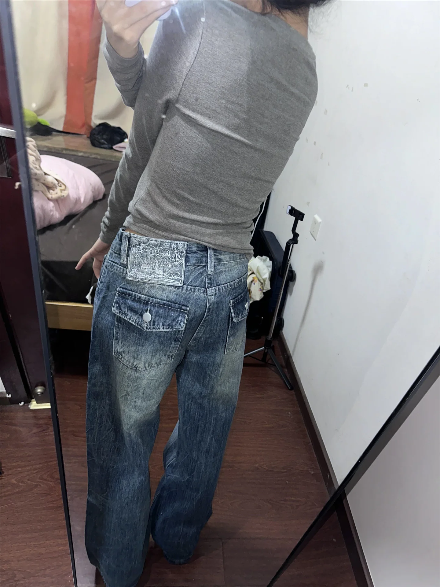 

Tall Women's Loose Fit Low Waist Wide Leg Denim Jeans Spring Season Casual Style Straight Cut Pants Hot Girl Design Sensation