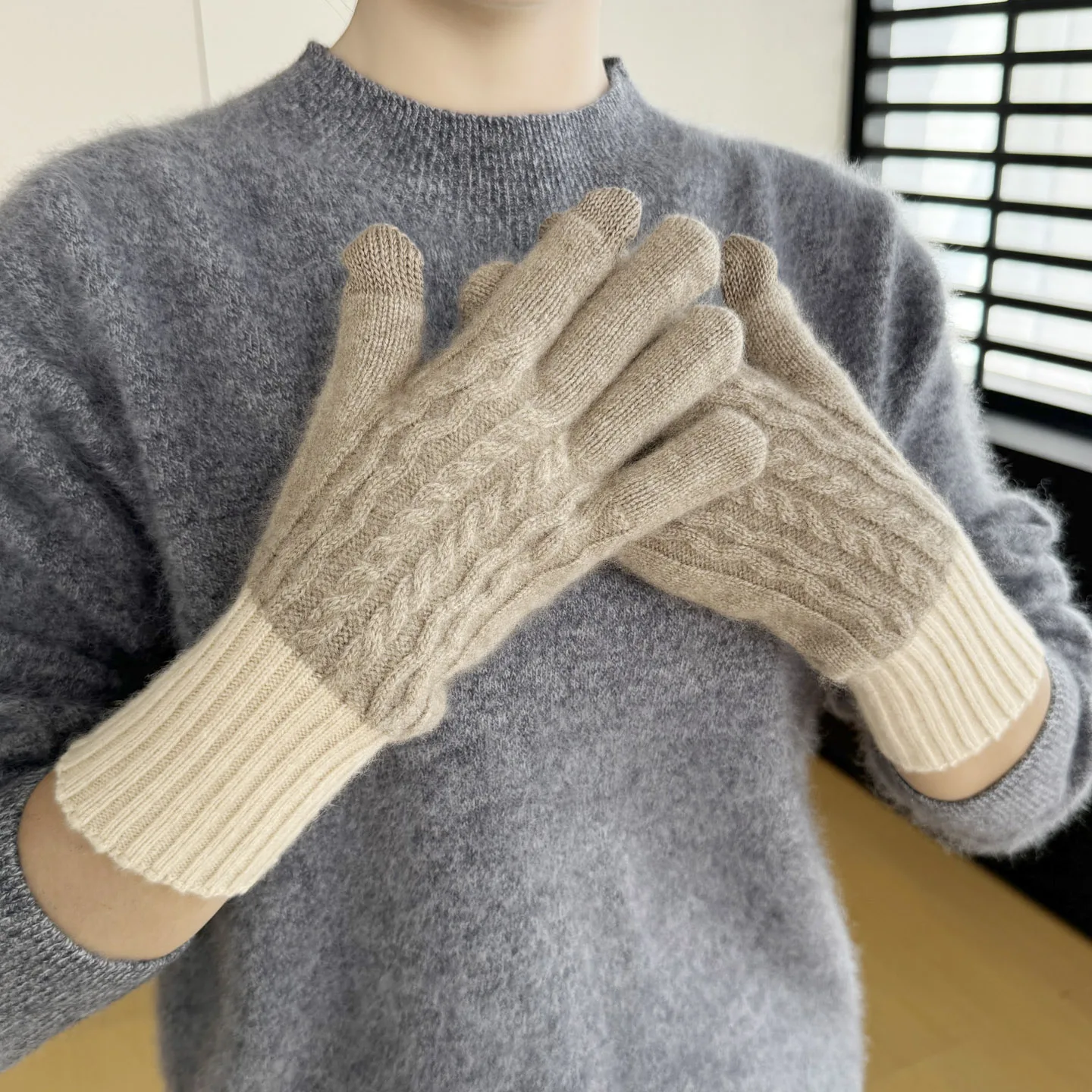 Women Cable Knit 100% Cashmere Daily Handwear Color Block Touch Screen Separated Finger Gloves Rib Long Cuff Warm Winter Mittens