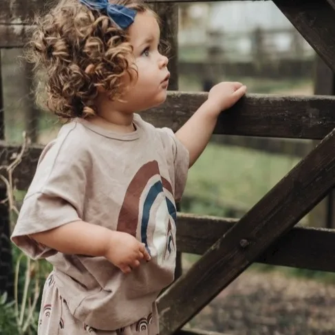 Camisetas veraniegas para niños y niñas, Jersey deportivo informal versátil, Tops lisos con estampado bonito, novedad de verano 2023