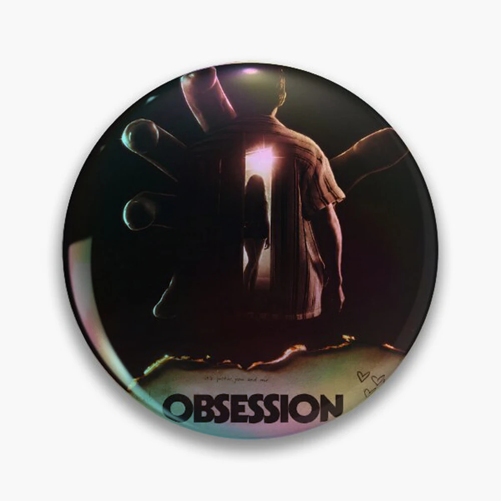 Obsession Movie Pin Holographic Star Heart Pin Brooches Laminated Button Fashion Accessory