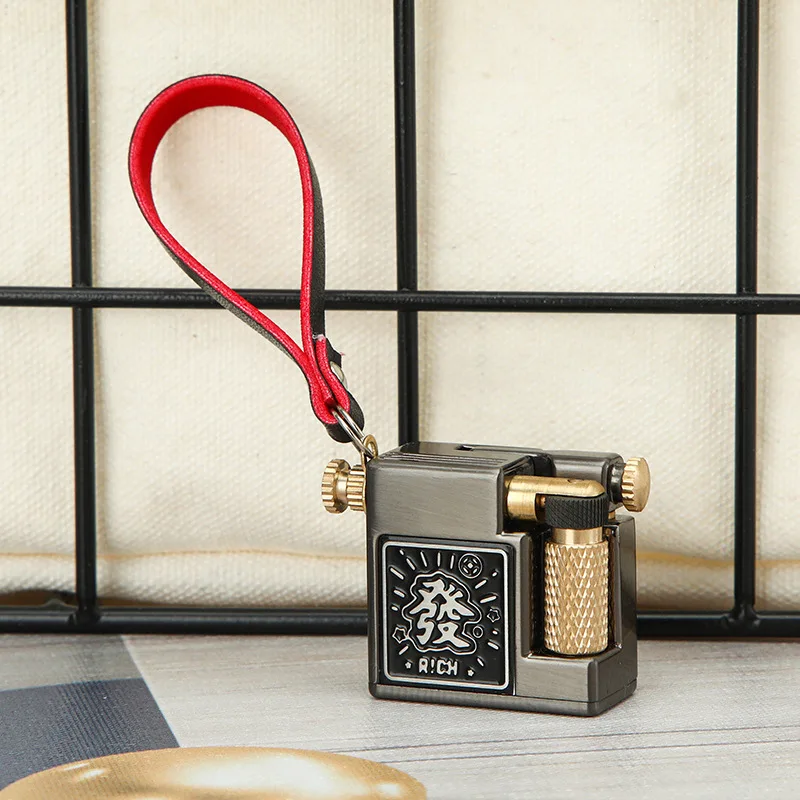 

CHIEF Small Square Brick Retro Kerosene Lighter Creative Titanium Plating Process Small and Portable Lighter Mechanical Pendant