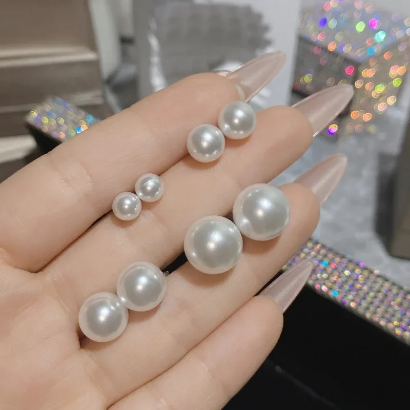 

MDL Moissanite Style Fashion Temperament Simple Bead Earrings Gold-plated Retro About Cold Wind Ear Pin